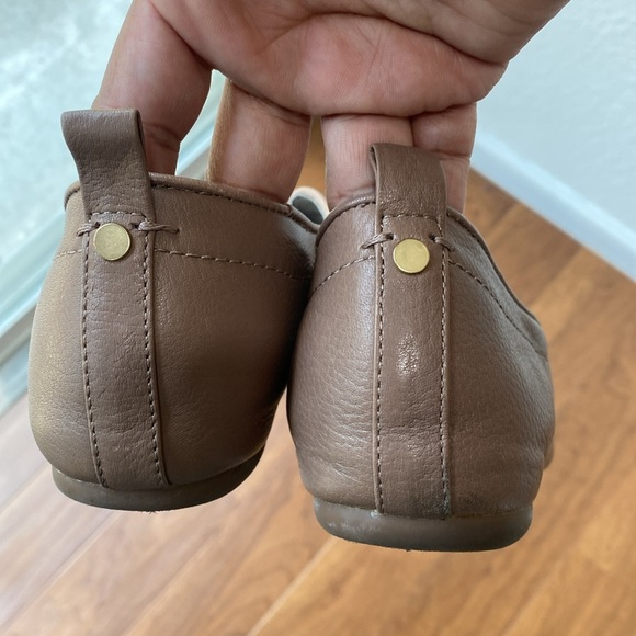 Lucca Lane Women's Bayla Leather Slip On Tan Flat Ballet Casual Shoes Sz 9 - Picture 6 of 7